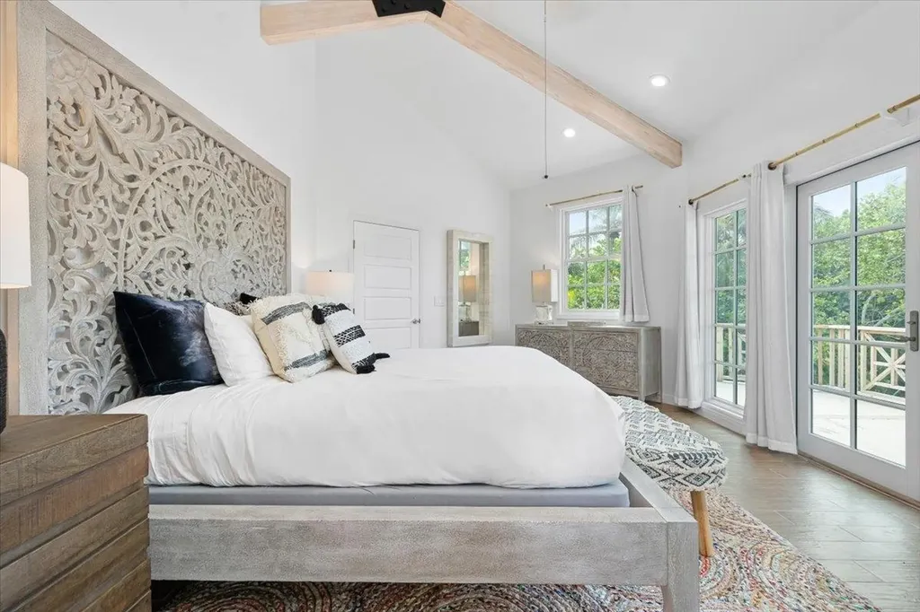 Queen Pineapple Andros BS