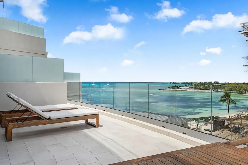 Goldwynn New Providence Paradise Island BS