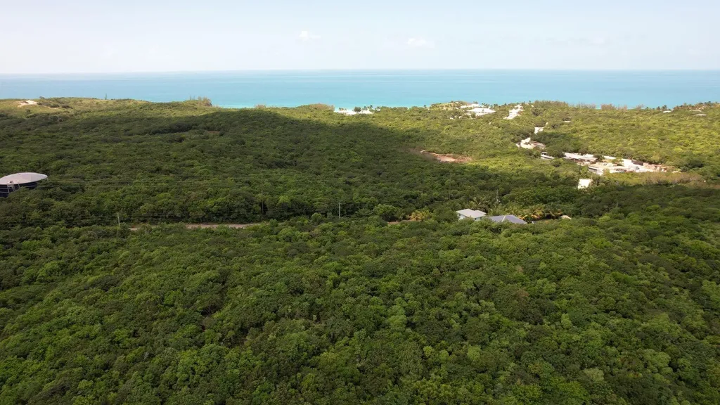 Elevated Gregory Town Lot Eleuthera BS