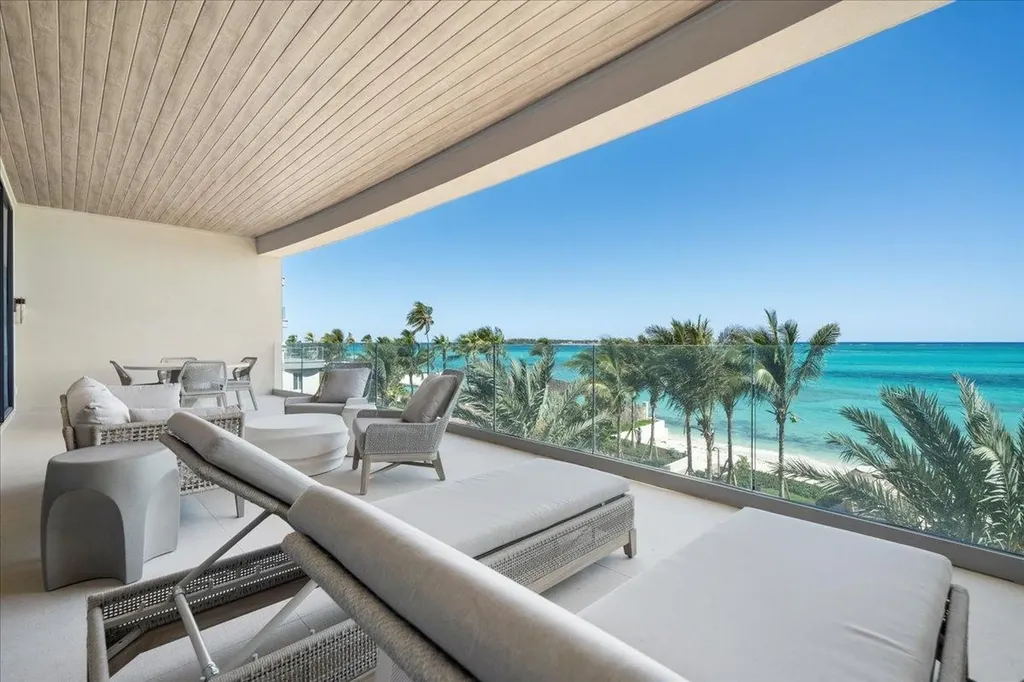 Aqualina New Providence Paradise Island BS