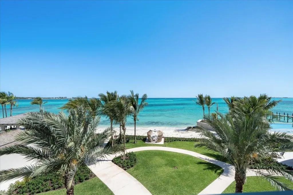 Aqualina New Providence Paradise Island BS