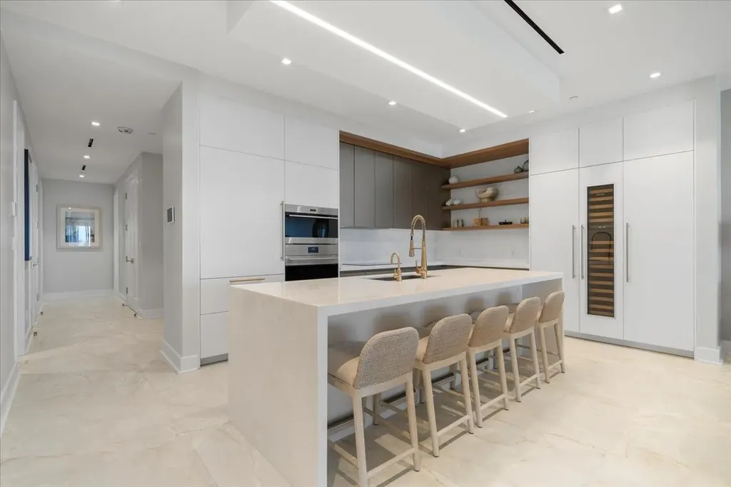 Aqualina New Providence Paradise Island BS