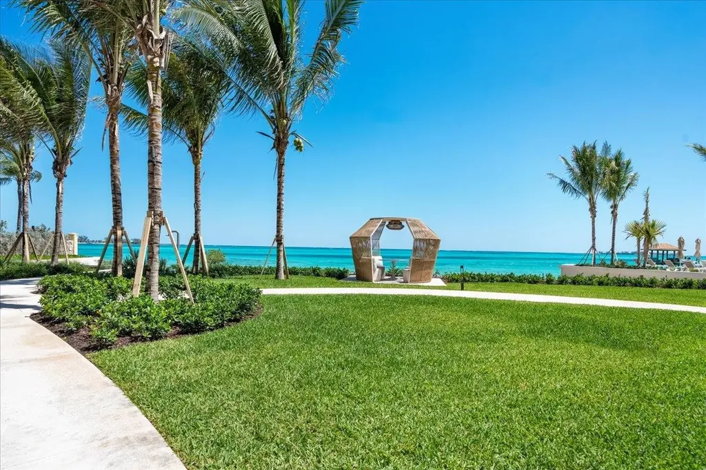 Aqualina New Providence Paradise Island BS