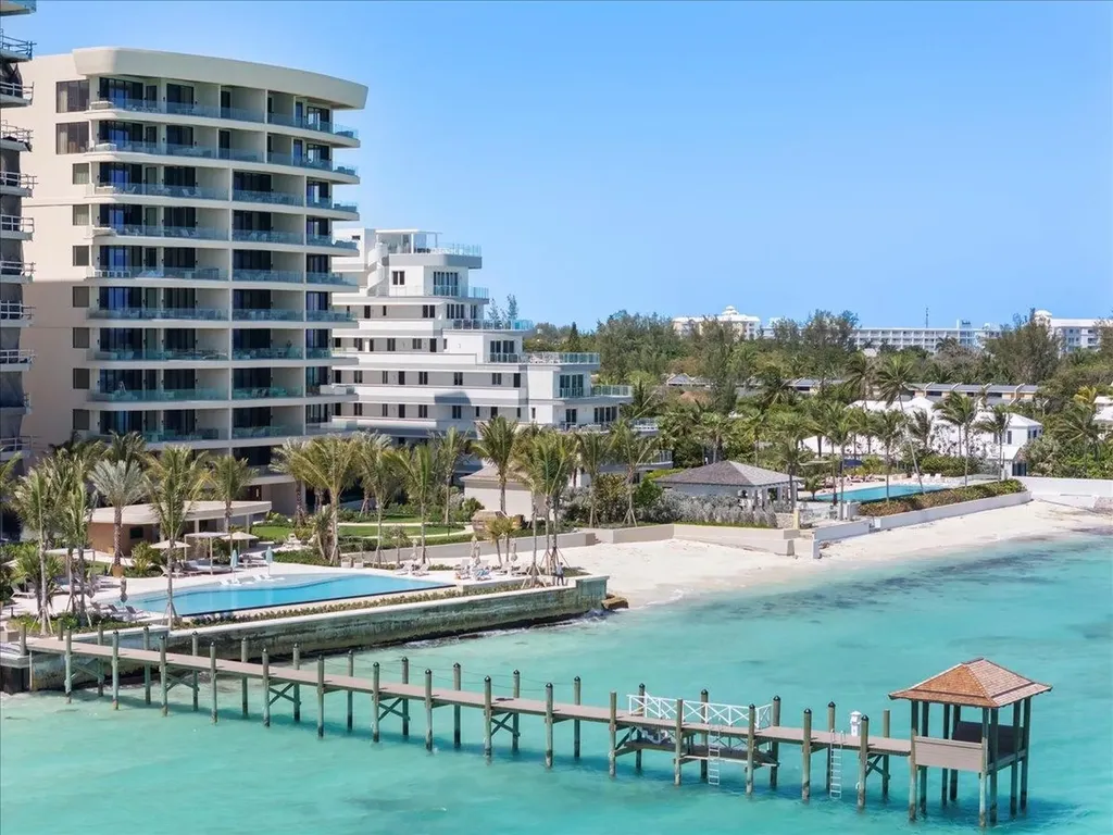 Aqualina New Providence Paradise Island BS