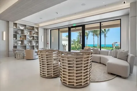 Aqualina New Providence Paradise Island BS