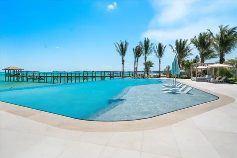 Aqualina New Providence Paradise Island BS