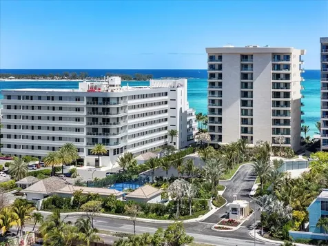 Aqualina New Providence Paradise Island BS