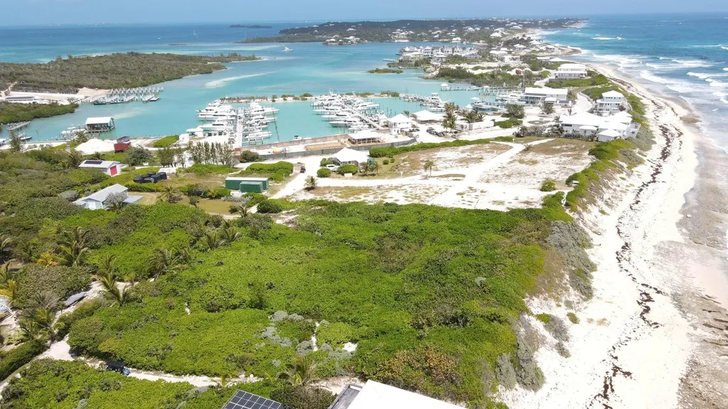 Lot 24, White Sound Abaco BS