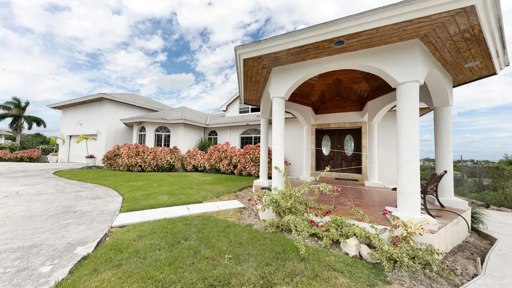 108a Hillview Close New Providence Paradise Island BS