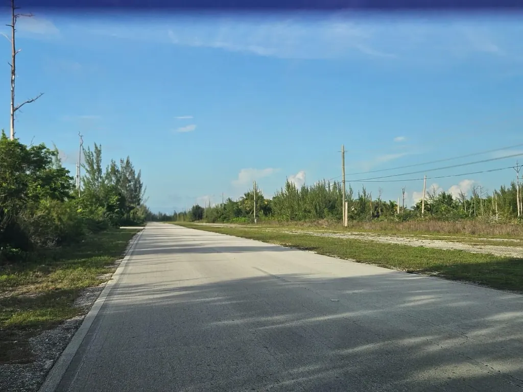 Heybridge Drive 9 Grand Bahama Freeport BS