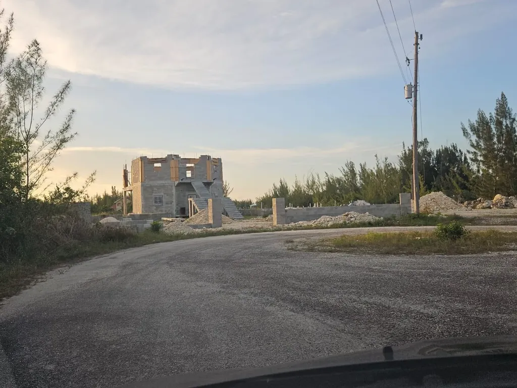 Heybridge Drive 9 Grand Bahama Freeport BS