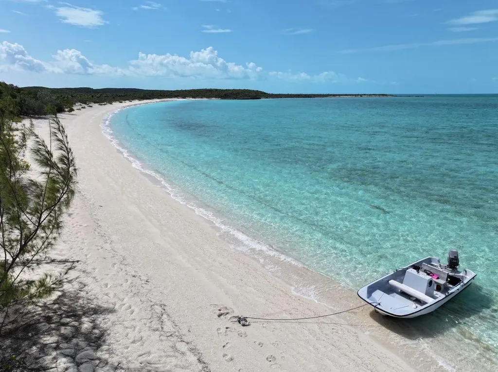 20 Acres Farmer's Cay Exuma BS