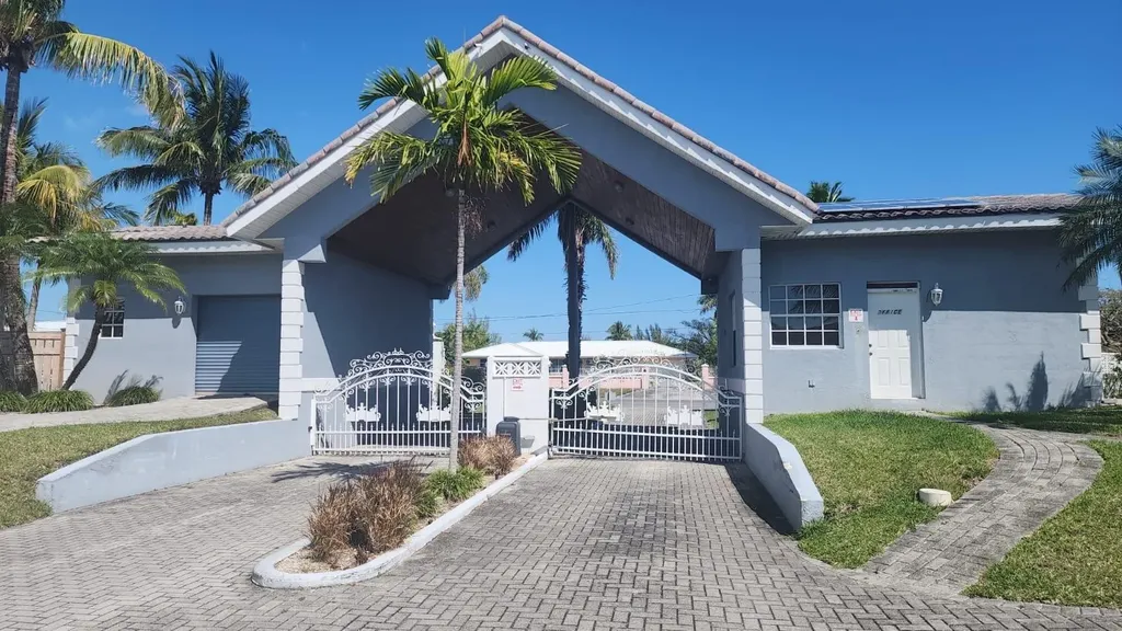 Oceanhill Boulevard Grand Bahama Freeport BS
