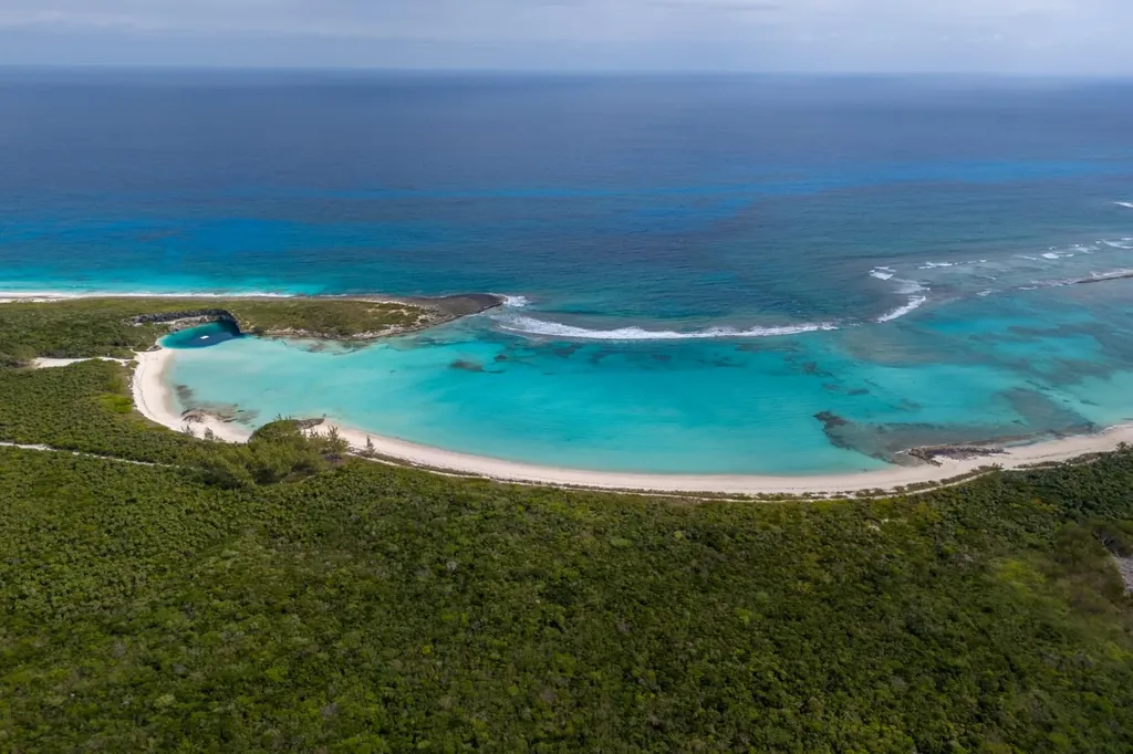 Little Harbour Acreage Long Island BS