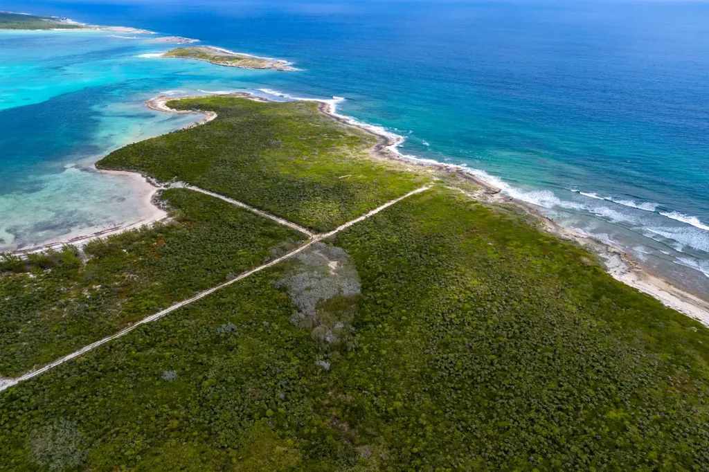 Little Harbour Acreage Long Island BS