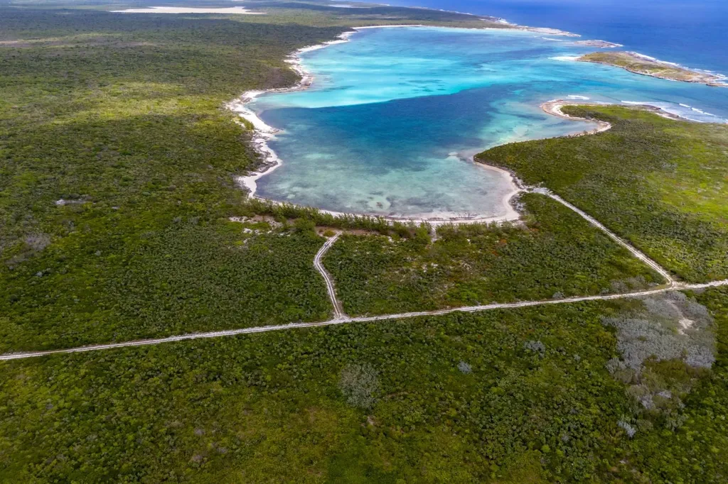 Little Harbour Acreage Long Island BS