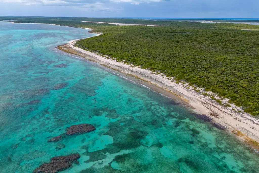 Little Harbour Acreage Long Island BS