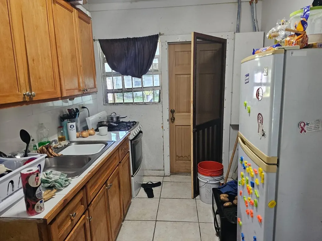 Queen's Park Subdivision 10 New Providence Paradise Island BS