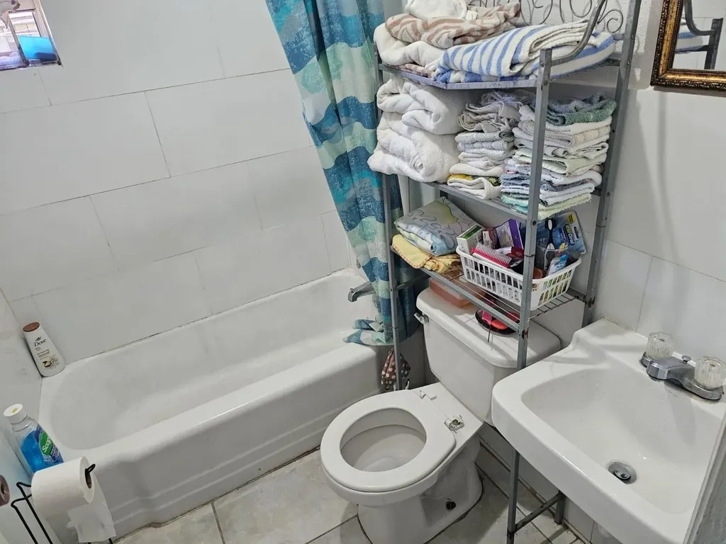 Queen's Park Subdivision 10 New Providence Paradise Island BS