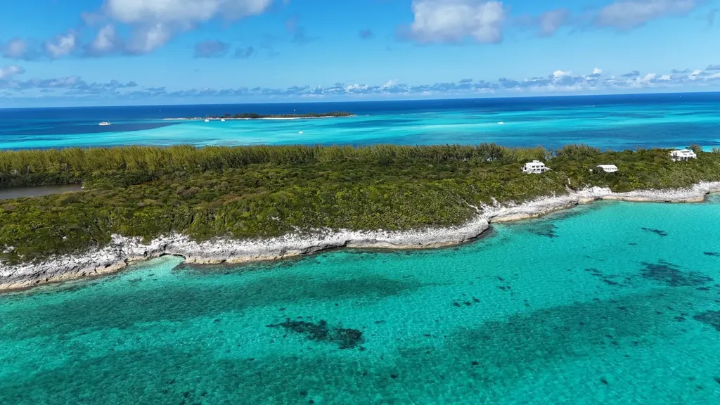 Rose Island Acreage Rose Island BS