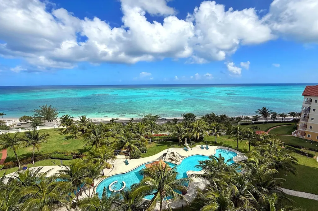 Caves Heights New Providence Paradise Island BS