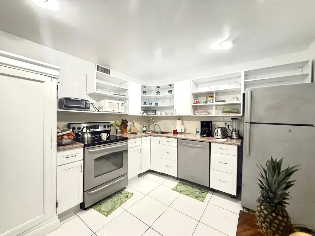 Diamonds By The Sea Grand Bahama Freeport BS