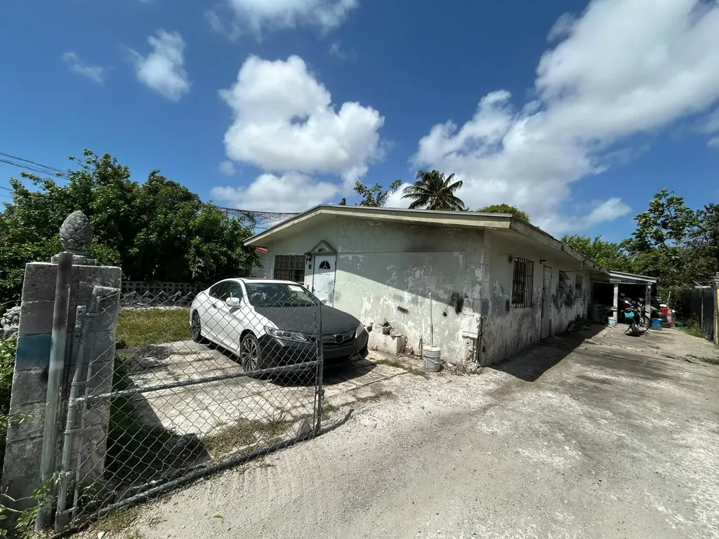 Lot 1705 Pinewood Gardens New Providence Paradise Island BS