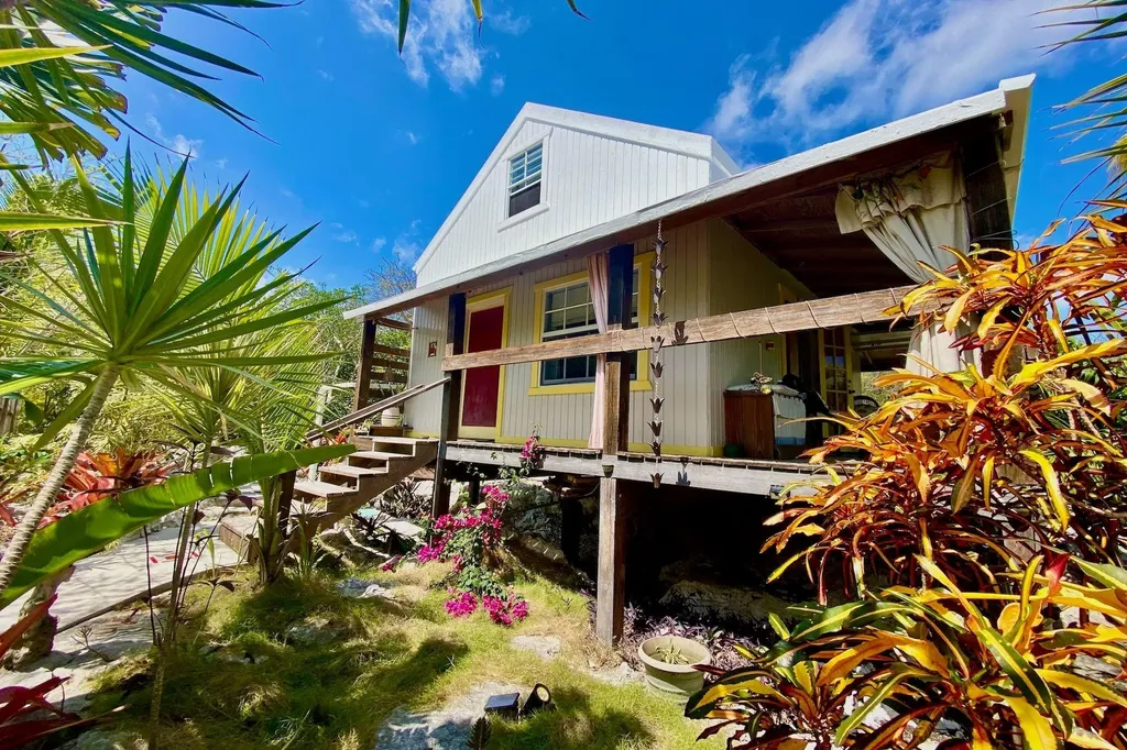 La Pazita Eleuthera BS
