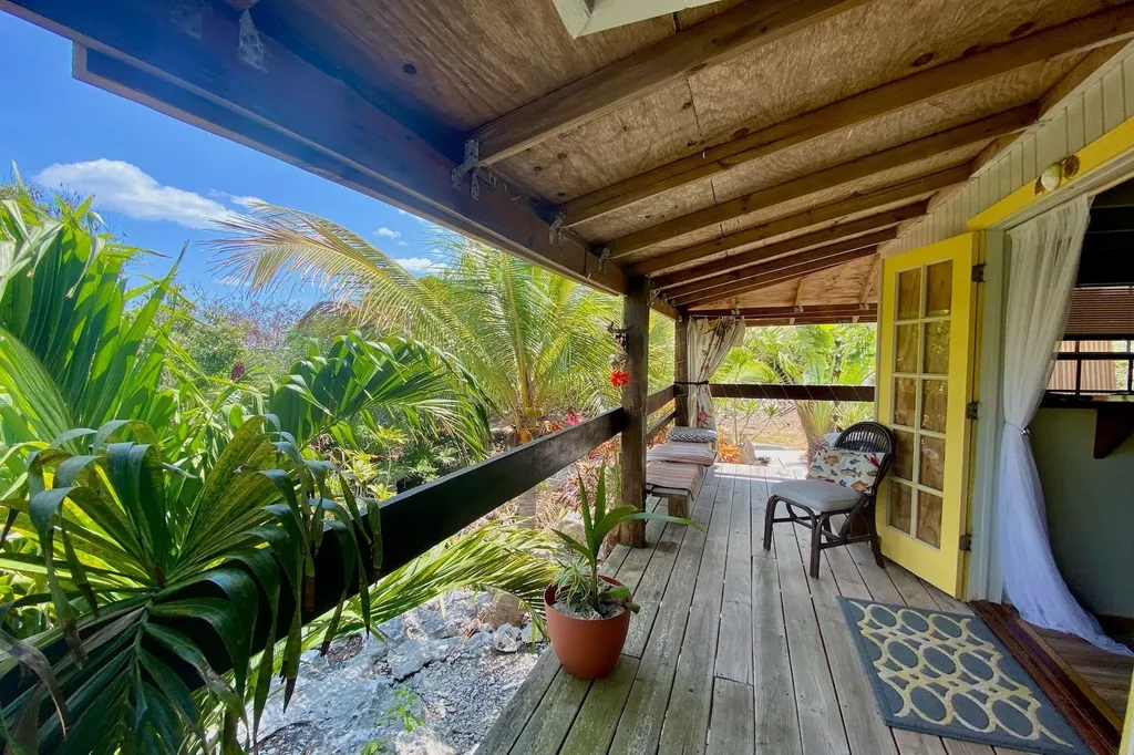 La Pazita Eleuthera BS