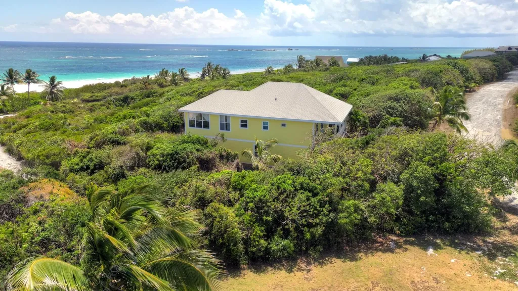Rhumball #390 Long Beach Abaco BS