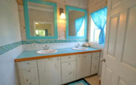 Rhumball #390 Long Beach Abaco BS