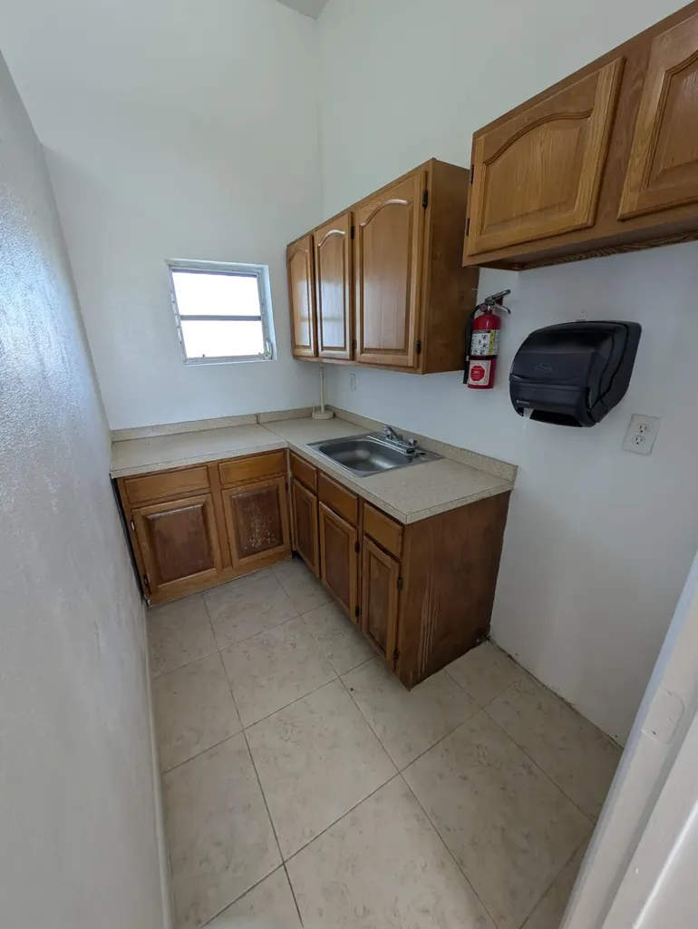 Shelly Street 3b Grand Bahama Freeport BS