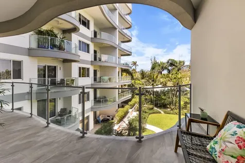West Bay Street New Providence Paradise Island BS