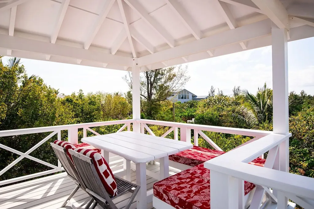 Simplicity Lot M Abaco BS