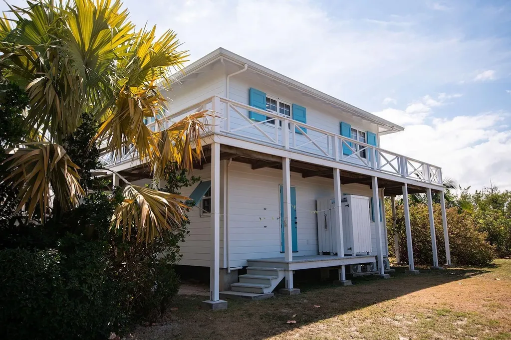 Simplicity Lot M Abaco BS