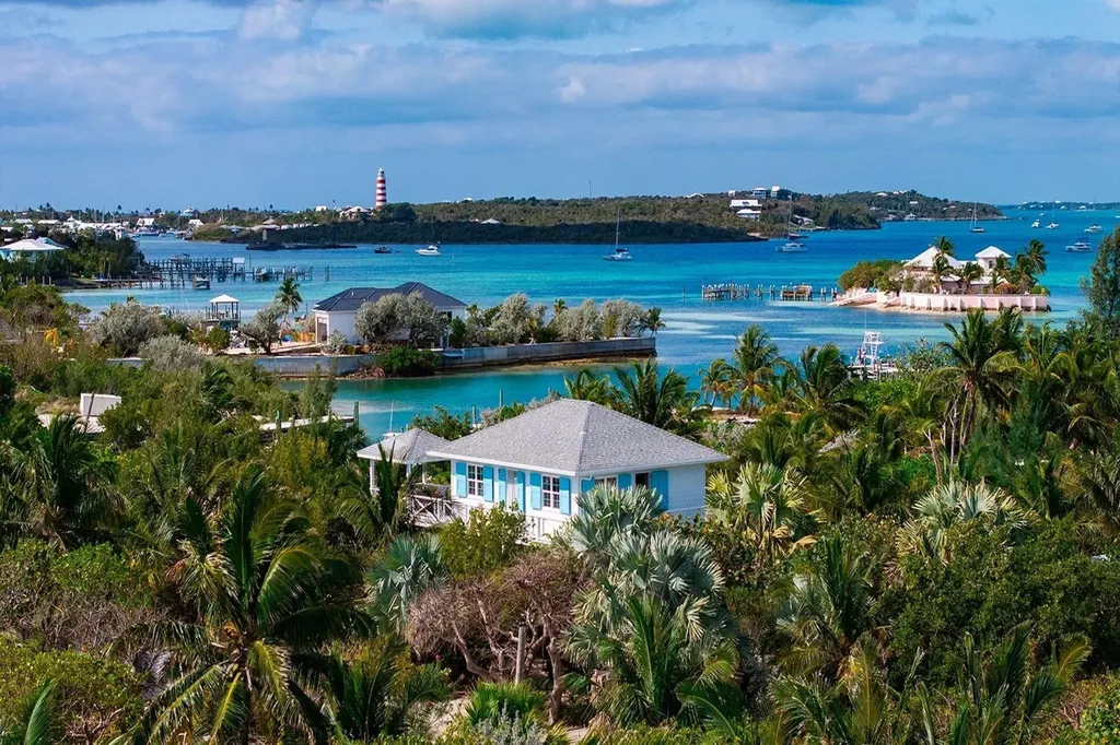 Simplicity Lot M Abaco BS