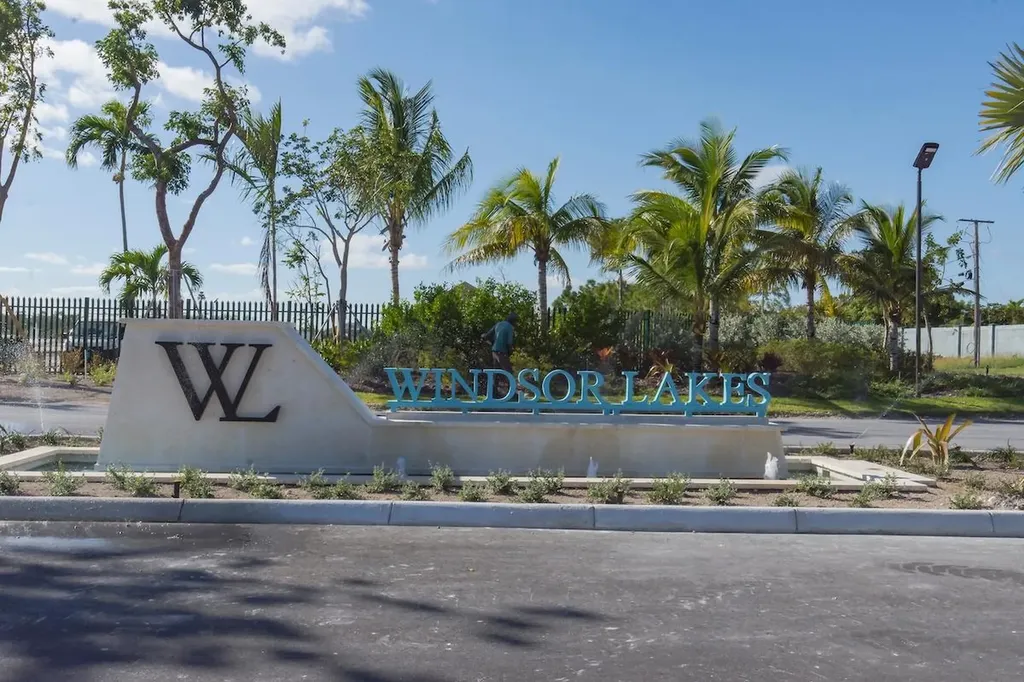 Windsor Lakes New Providence Paradise Island BS