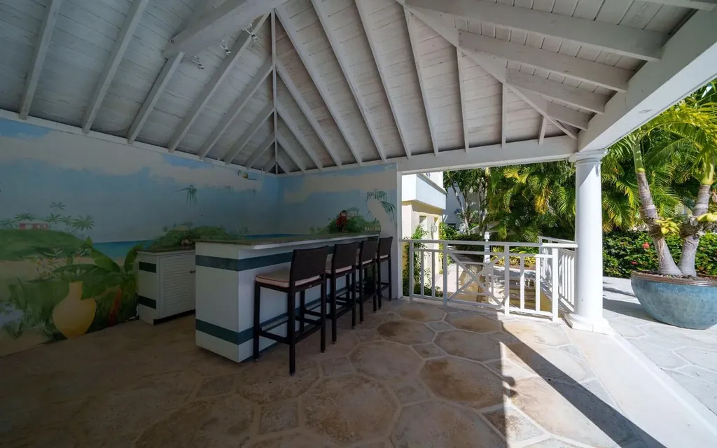 The Columns, Eastern Road New Providence Paradise Island BS