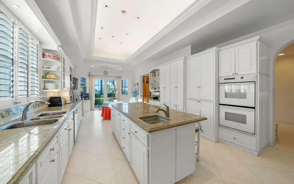 The Columns, Eastern Road New Providence Paradise Island BS