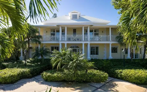 The Columns, Eastern Road New Providence Paradise Island BS
