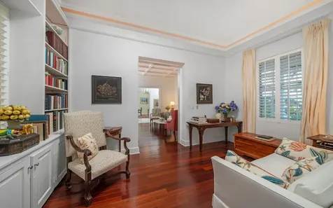 The Columns, Eastern Road New Providence Paradise Island BS