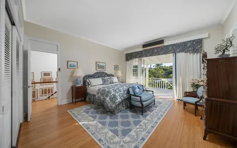 The Columns, Eastern Road New Providence Paradise Island BS