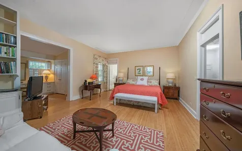 The Columns, Eastern Road New Providence Paradise Island BS