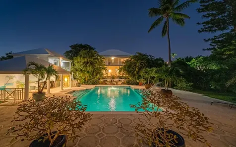 The Columns, Eastern Road New Providence Paradise Island BS