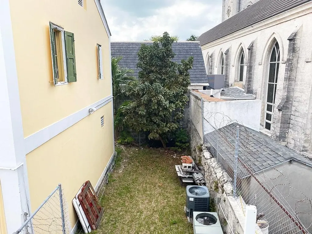 Market Street 12 New Providence Paradise Island BS