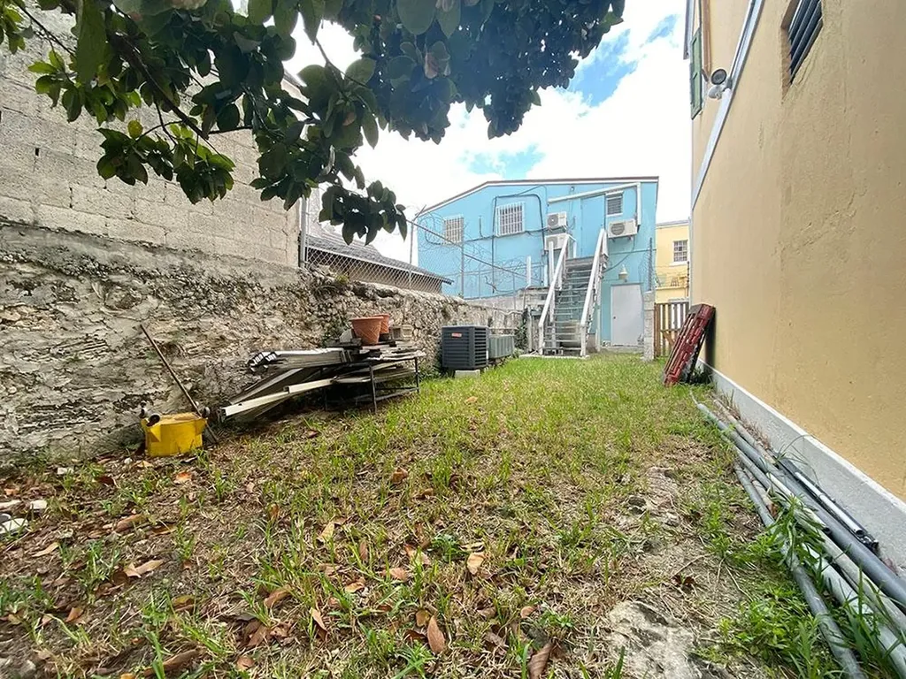 Market Street 12 New Providence Paradise Island BS