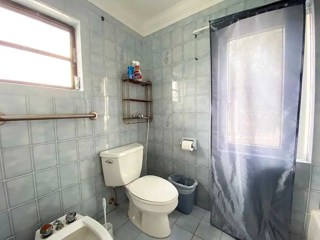 Market Street 12 New Providence Paradise Island BS