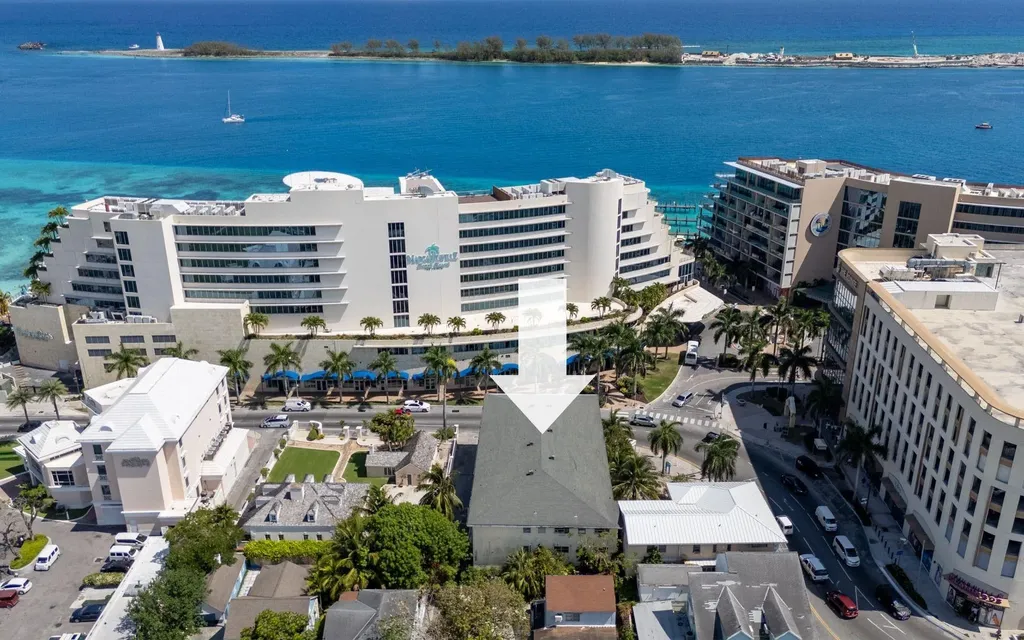 Downtown Nassau/junkanoo Beach New Providence Paradise Island BS