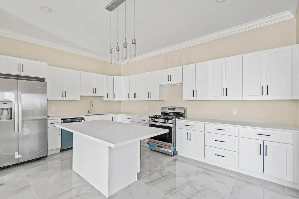 72 Emerald Coast New Providence Paradise Island BS