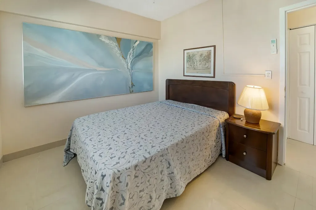 Riviera Towers Grand Bahama Freeport BS